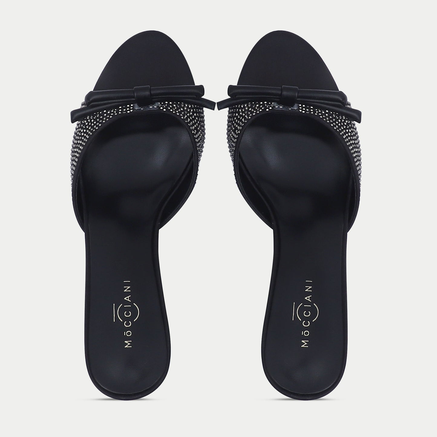 black/gumd
