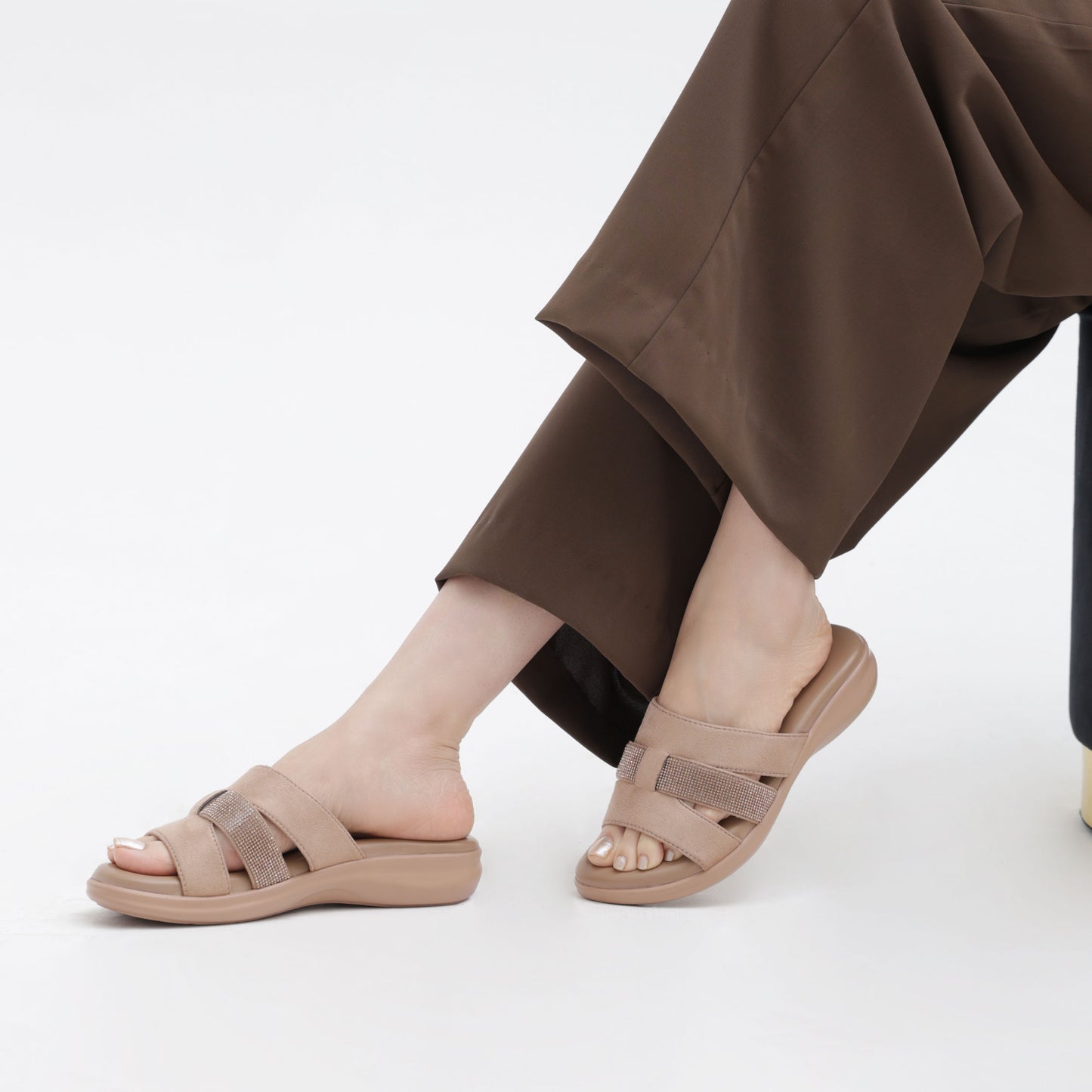 beige