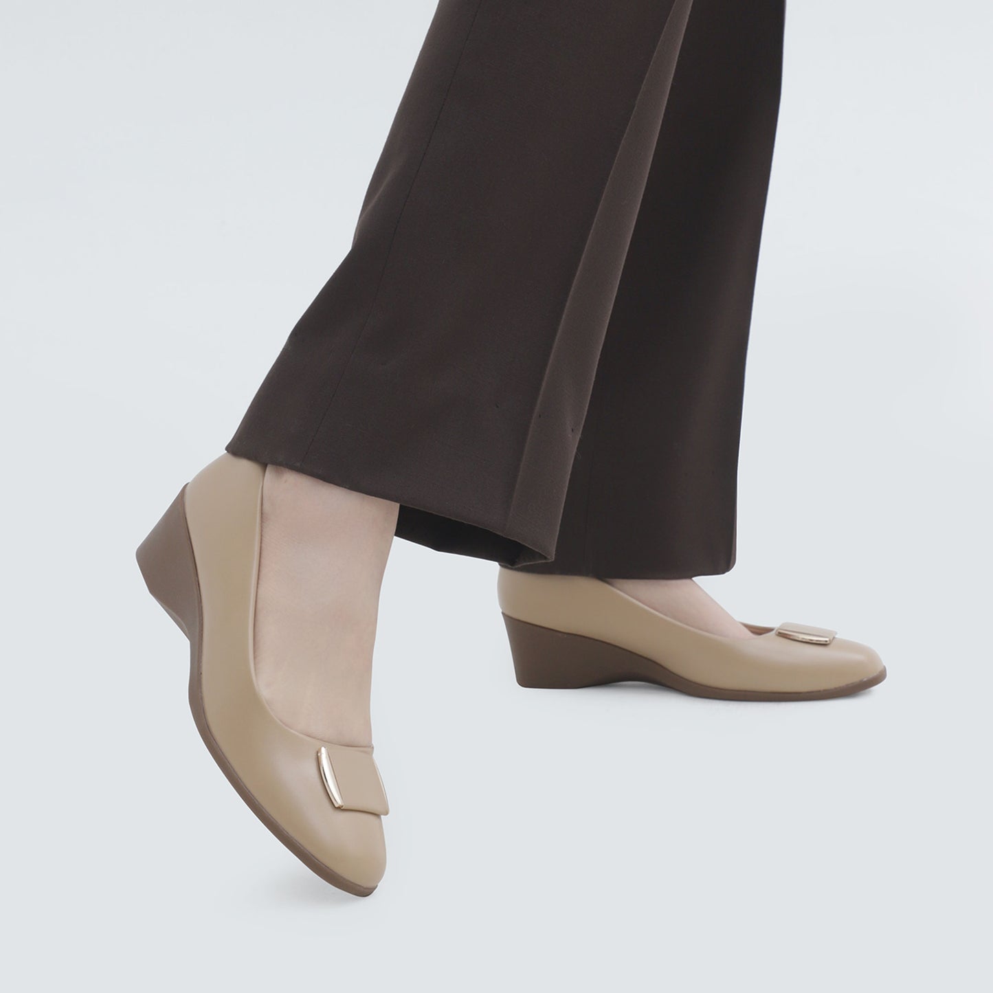 beige