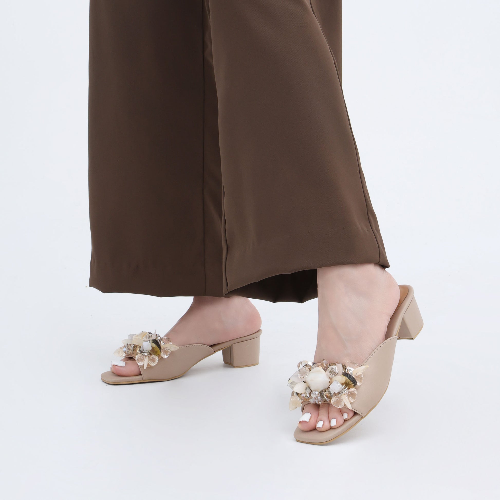 beige