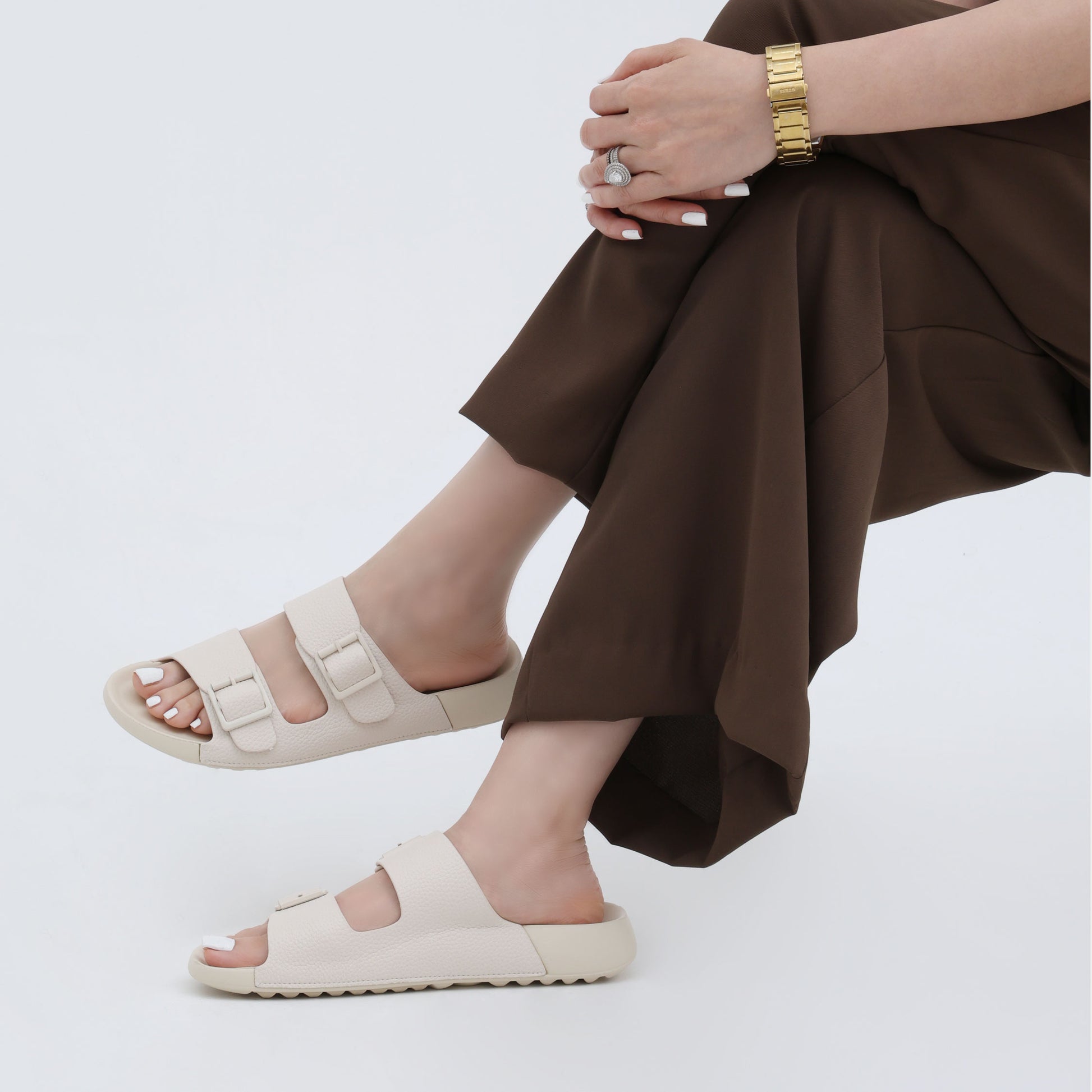 beige