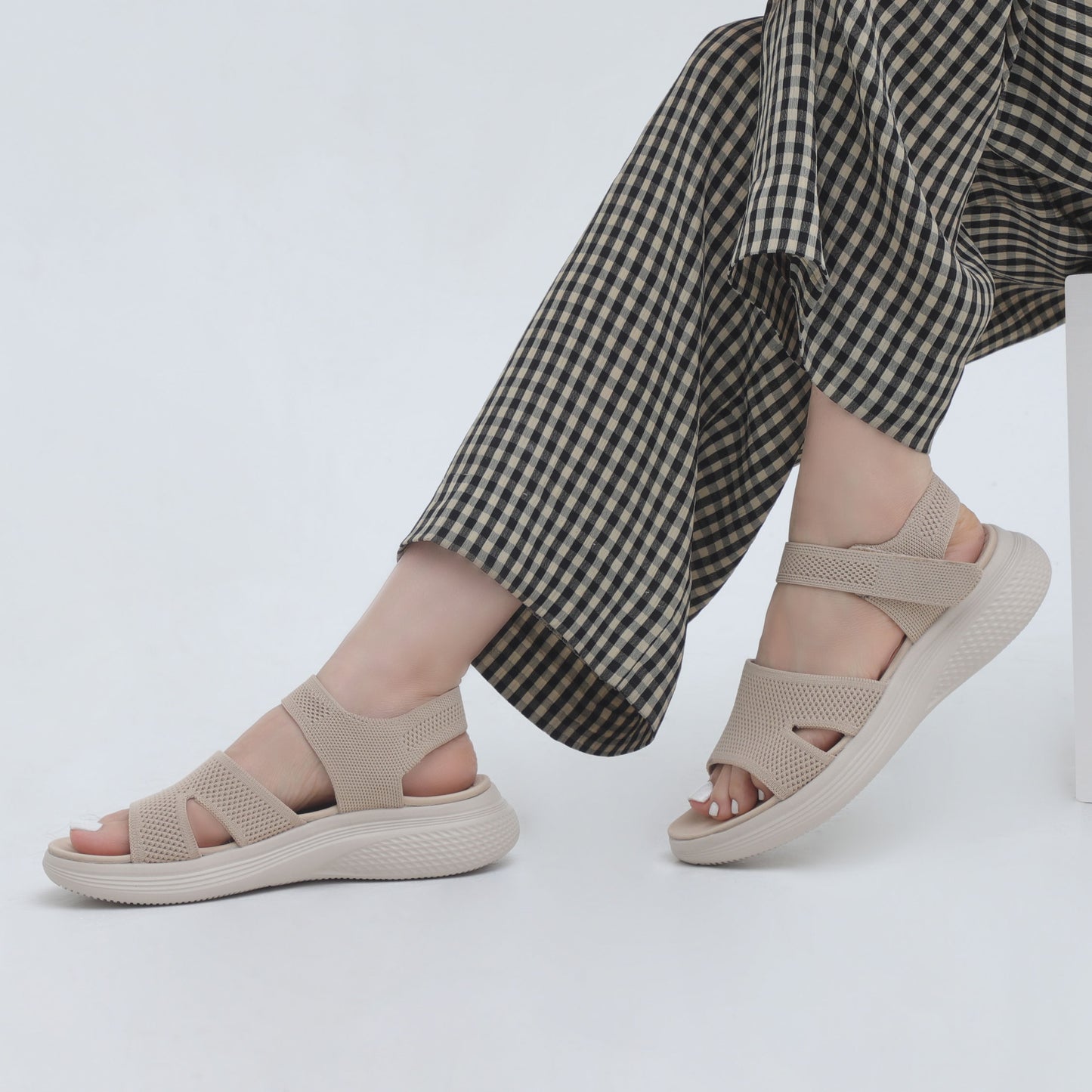 beige