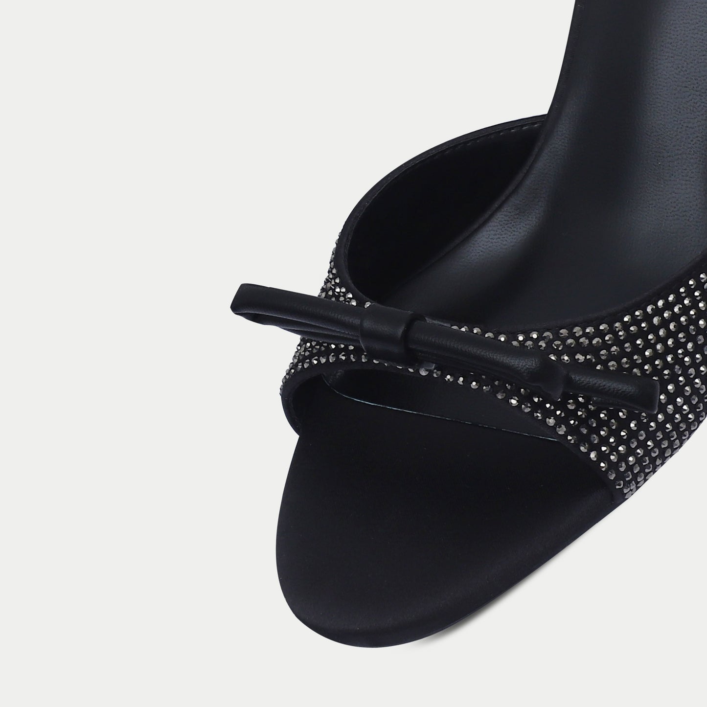 black/gumd