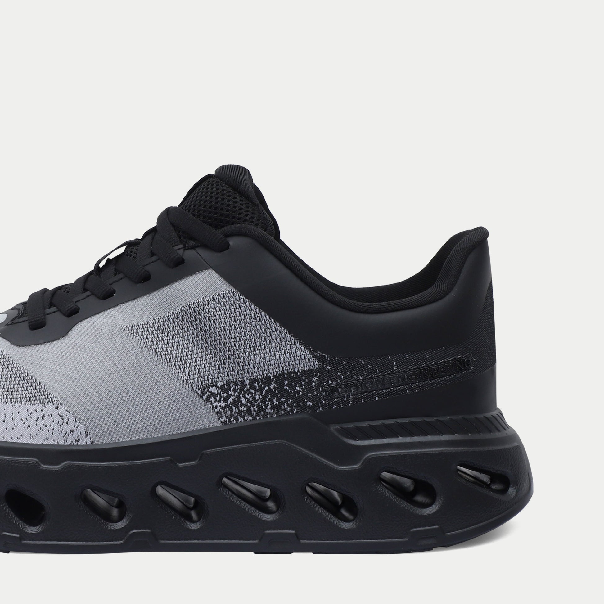 grey/black