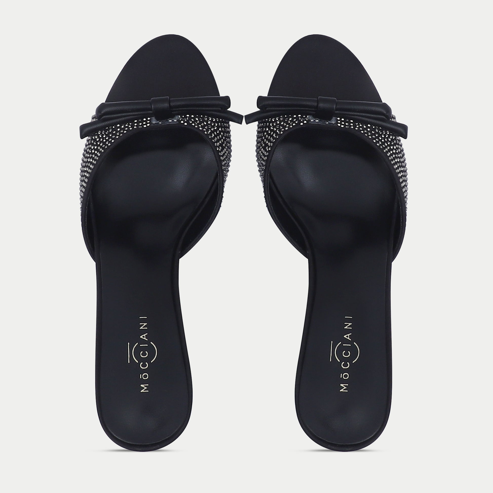 black/gumd