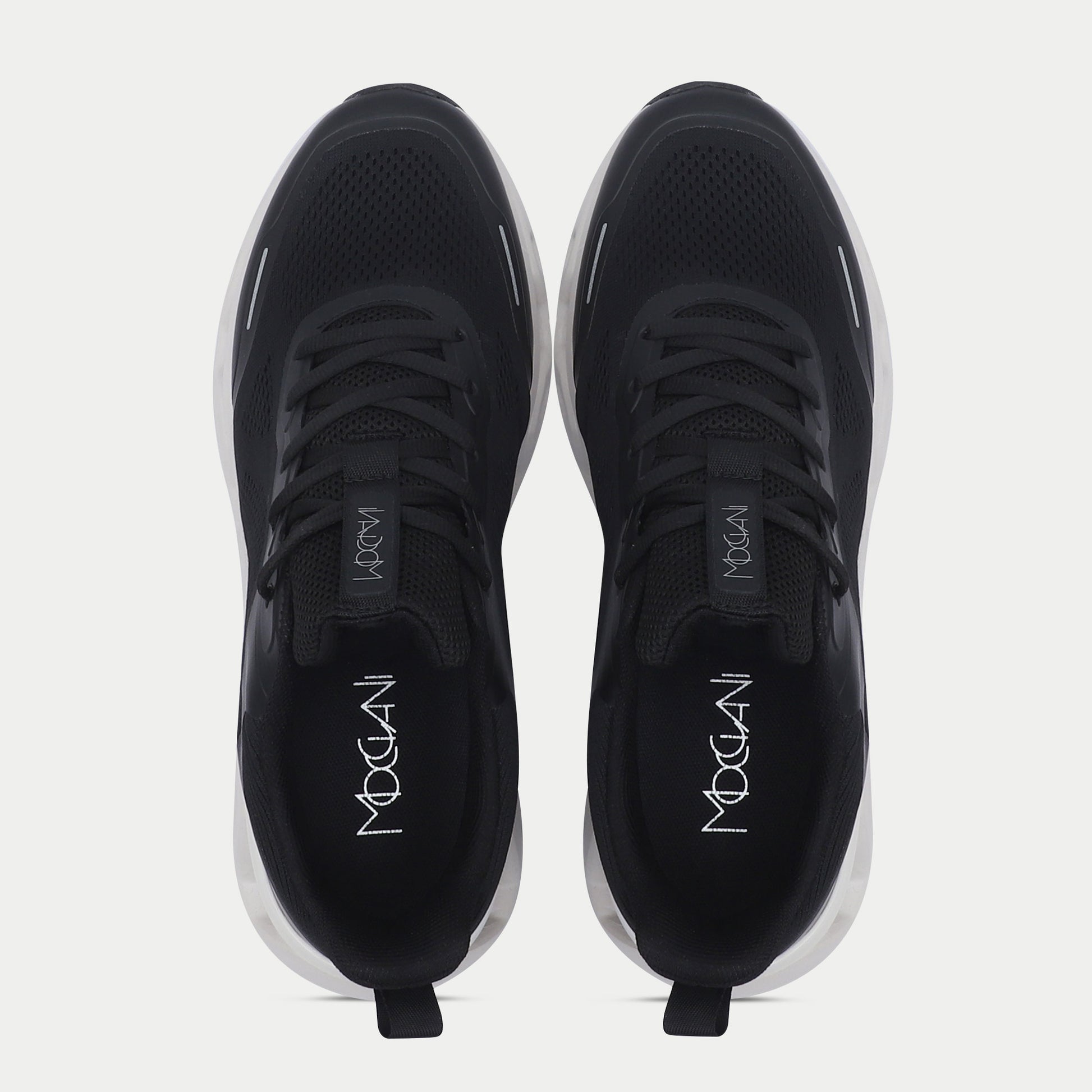 black/beig